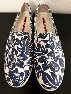 Prada White & Navy Hibiscus Leather Slip-On Sneakers